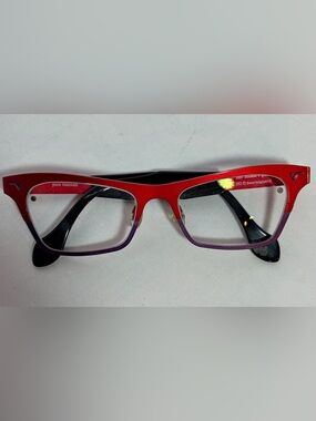 THEO huitante + quatre Red & Black Titanium Prescription Glasses